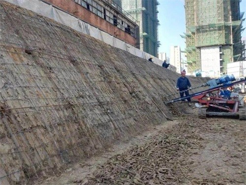 掇刀建筑边坡支护